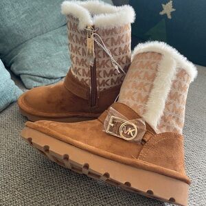 Michael Kors Tan and Cream Logo Boots